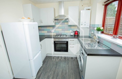 Corby House | 3 Bedroom town house Corby. Sleeps 6, WiFi, Free Parking