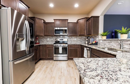 Central Colorado Springs House | 3-bedroom townhome with 2 Car Garage, EV Charger, WiFi, AC, Fitness Room