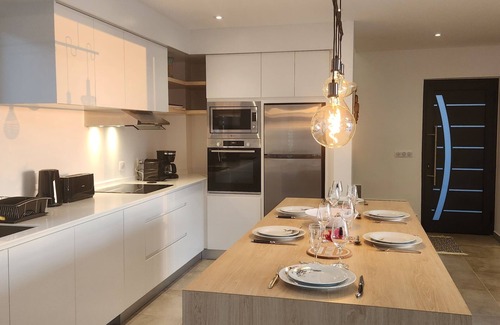 Punaauia Villa | 3 bedroom villa in puna'auia