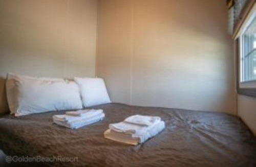 Roseneath House | 3 Bedroom Waterfront Cottage 10