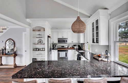 Stillwater House | 3 bedroom waterfront home. Stillwater Serenity, Saratoga Excitement.