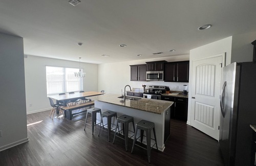 Fultondale House | 3 bedroom with large backyard