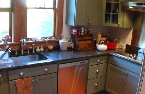 Liberty House | 3 bedrooms, 2.5 baths fully furnished and equipped, dog-friendly, on 15 acres