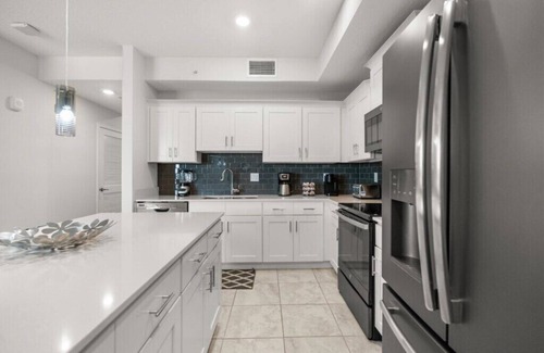 Kissimmee Apartment | 3 Bedrooms/2 Bathrooms/Storey Lake (3141-306)