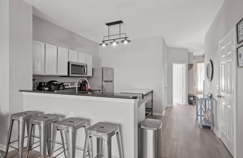 Windsor Hills House | 3 Bedrooms/3 Bathrooms/Windsor Hills (7659SK)
