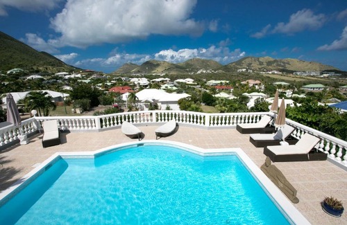 Orient Bay Villa | 3 bedrooms villa at Saint Martin 500 m away from the beach with shared pool jacuzzi and wifi