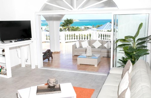 Orient Bay Villa | 3 bedrooms villa at Saint Martin 500 m away from the beach with shared pool jacuzzi and wifi