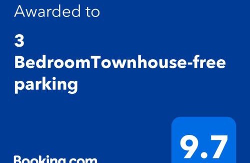 Brunswick West House | 3 BedroomTownhouse-free parking