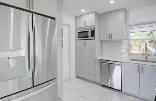 North Lauderdale House | 3 Beds 2 Baths Pool Home with Lots of Parking