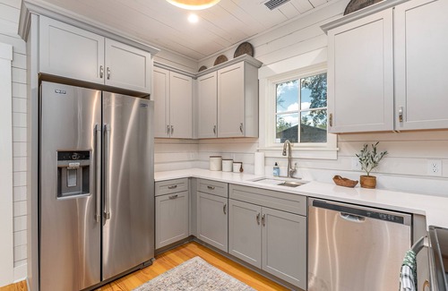 Darien Cottage | 3-BR Dogtrot Cottage w/dock, pool, & private firepit on Emma's Driftwood Farm
