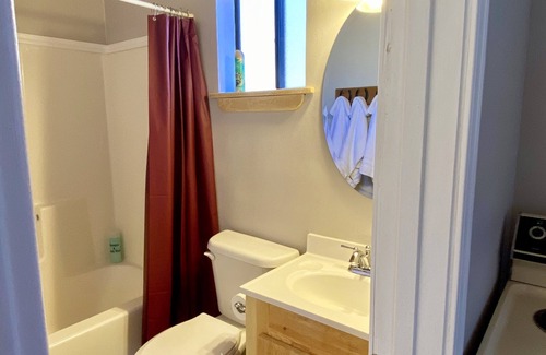 Glenwood House | #3 Casita Cochise at the Catwalk, 1 BdRm Casita w/Kitchen