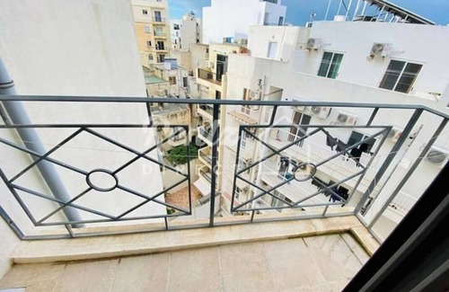 Il-Balluta Apartment | 3 Double-Bedroom Appartment - Balluta Bay