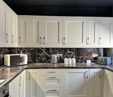 Largs Apartment | 3 double bedroom spacious flat