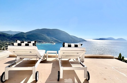 Vassiliki Villa | 3/Get a 10%-25% discount ,Independent Villa With Private Pool