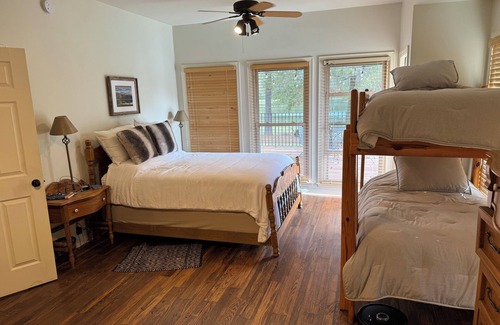 Letohatchee Other | "3 Goldens"- A Spacious farmhouse with beautiful 10 acre lake in Hope Hull, Al