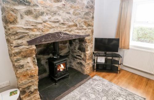Llangaffo House | 3 Green Terrace