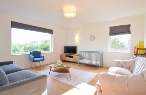 Yoxford Cottage | 3 HOPTON YARD, YOXFORD, pet friendly, with hot tub in Yoxford