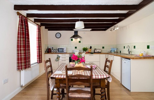 Laugharne Cottage | 3 Horse Pool Road