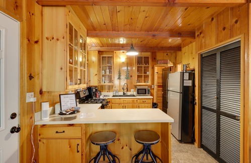 Dorrington Cabin | 3 Mi to Big Trees State Park: Cabin w/Scenic Deck