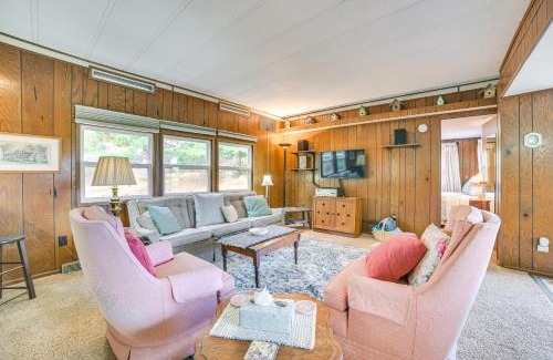 Petoskey House | 3 Mi to Lake Michigan Pet-Friendly Home!