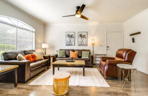North Scottsdale Apartment | 3 Mi to TPC Chic Condo with Pool Access and Grills