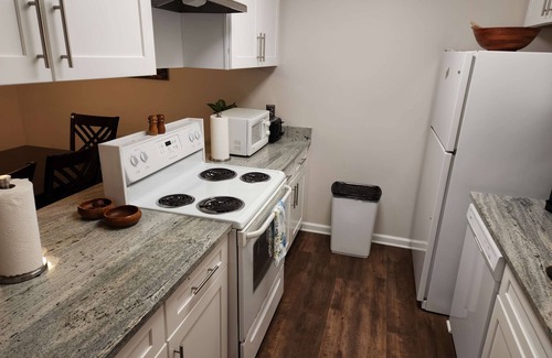 Tallahassee Apartment | 3 miles to FSU-Upper Midtown Luxe-Prime Location