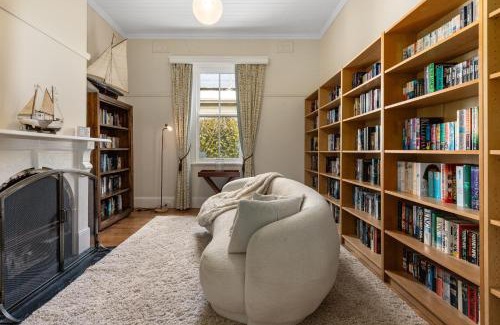 Armidale House | 3 Murray