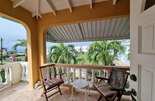 Enterprise Apartment | 3 Palms by Coastal View7