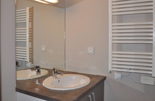 Valros Apartment | 3-person apartment with balcony