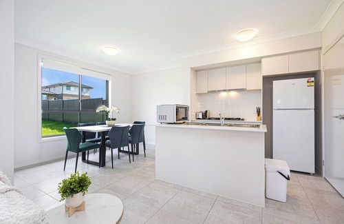 Leppington House | 3 River Mint Avenue, LEPPINGTON NSW 2179