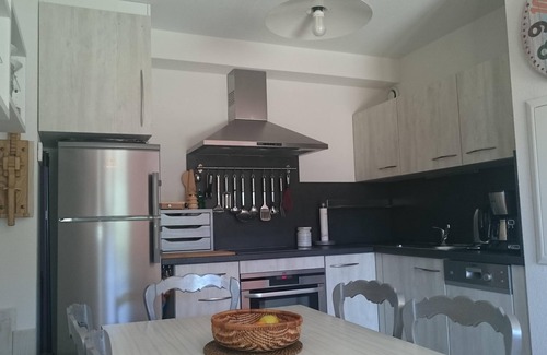 Vaujany Apartment | 3 room apartment, 56 m2, 6/7 people - quiet, in a small residence