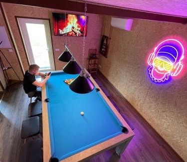 Kihelkonna House | 3 room guesthouse, kitchen, gym, pool