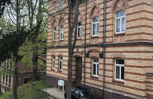 Eisenach Apartment | 3-room maisonette: Child-friendly vacation apartment in a prime location in Eisenach