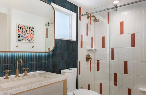 Islamorada Hotel | 3 Rooms w/Queen Beds, Balcony, 3 Outdoor Pools, Free Parking & Pet Friendly