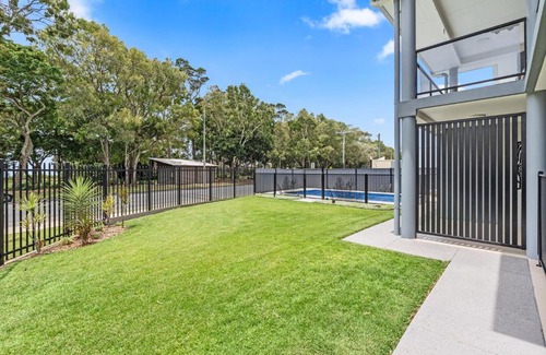 Urangan Apartment | 3 Seacrets at Shelly