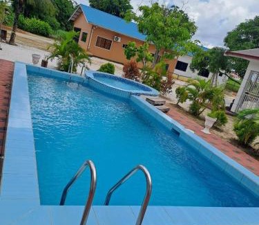Paramaribo House | 3 slaapk luxe woning Kwatta met gezamenlijk zwembad