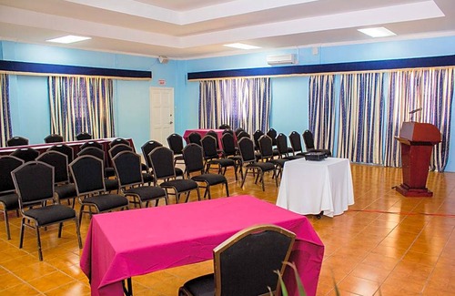 Rodney Bay Hotel | 3-Star Hotel ∙ Bay Gardens Inn