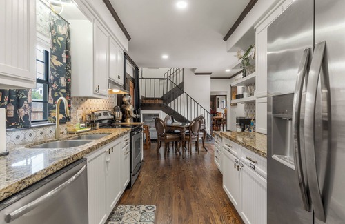 Maple Ridge Other | 3 Story Castle Brookside Tulsa with Hot Tub/Mini Golf