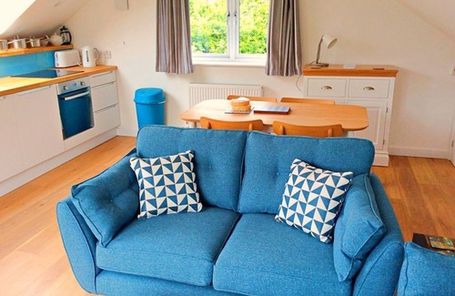 Polzeath Villa | 3 The Navigators Sleeps 4 (2 Bedrooms) Only 100 meters from the beach