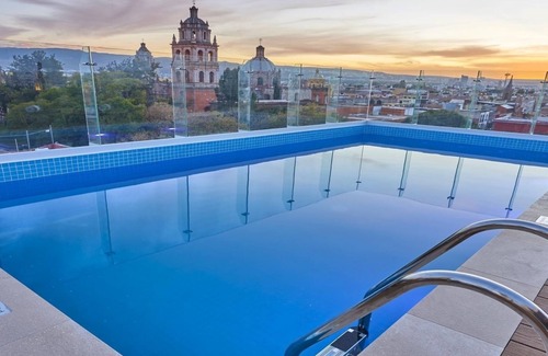 Centro Historico House | 3 Tranquil Rooms Near Tangamanga Park – Perfect for Relaxation