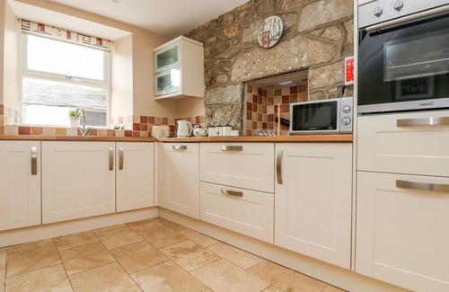 Paul Cottage | 3 Trungle Cottages