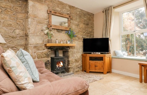 Paul Cottage | 3 Trungle Cottages