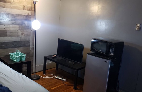 Acipco-Finley House | #3 Urban Cul deSac 1 Priv Double Size Bed/shared bath near UAB/Sloss/Airport