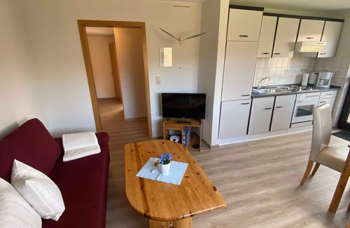 Bringhausen Apartment | 3 White Stone - House Bergblick