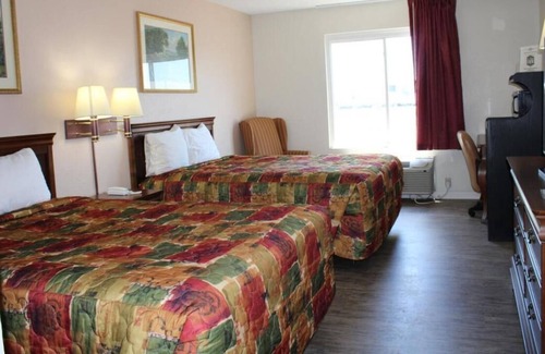 Mount Vernon Hotel | 3 x Non-Smoking Two Queen Beds at FairBridge Inn Express Mt Vernon