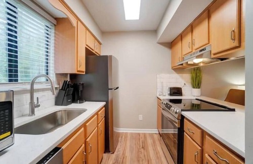 McAlpine House | 30+ Day Stay - South Charlotte Condo #3