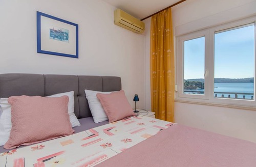 Trogir Apartment | 30 m² Apartment ∙ 3 guests
