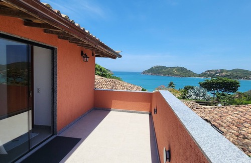 Village da Ferradura House | 30 meters from Ferradura beach, swimming pool, barbecue, sauna and sea view.