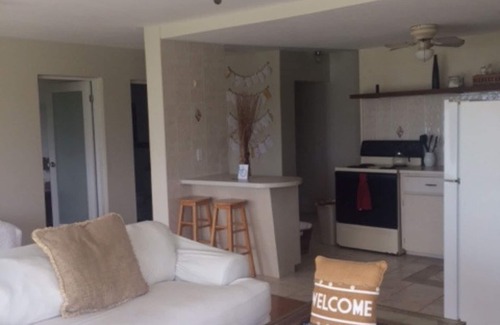 Bailey's Bay Apartment | 30% Off Limited-time Offer for Aug-Dec stays Tucked Away Views East end