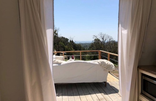 Central Malibu Cottage | 30% OFF! Malibu Charming Suite Ocean View King Bed